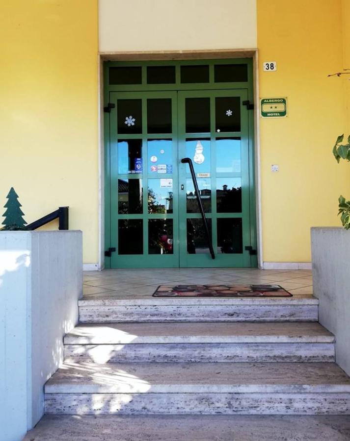 Albergo La Rovere Roverbella Exterior photo